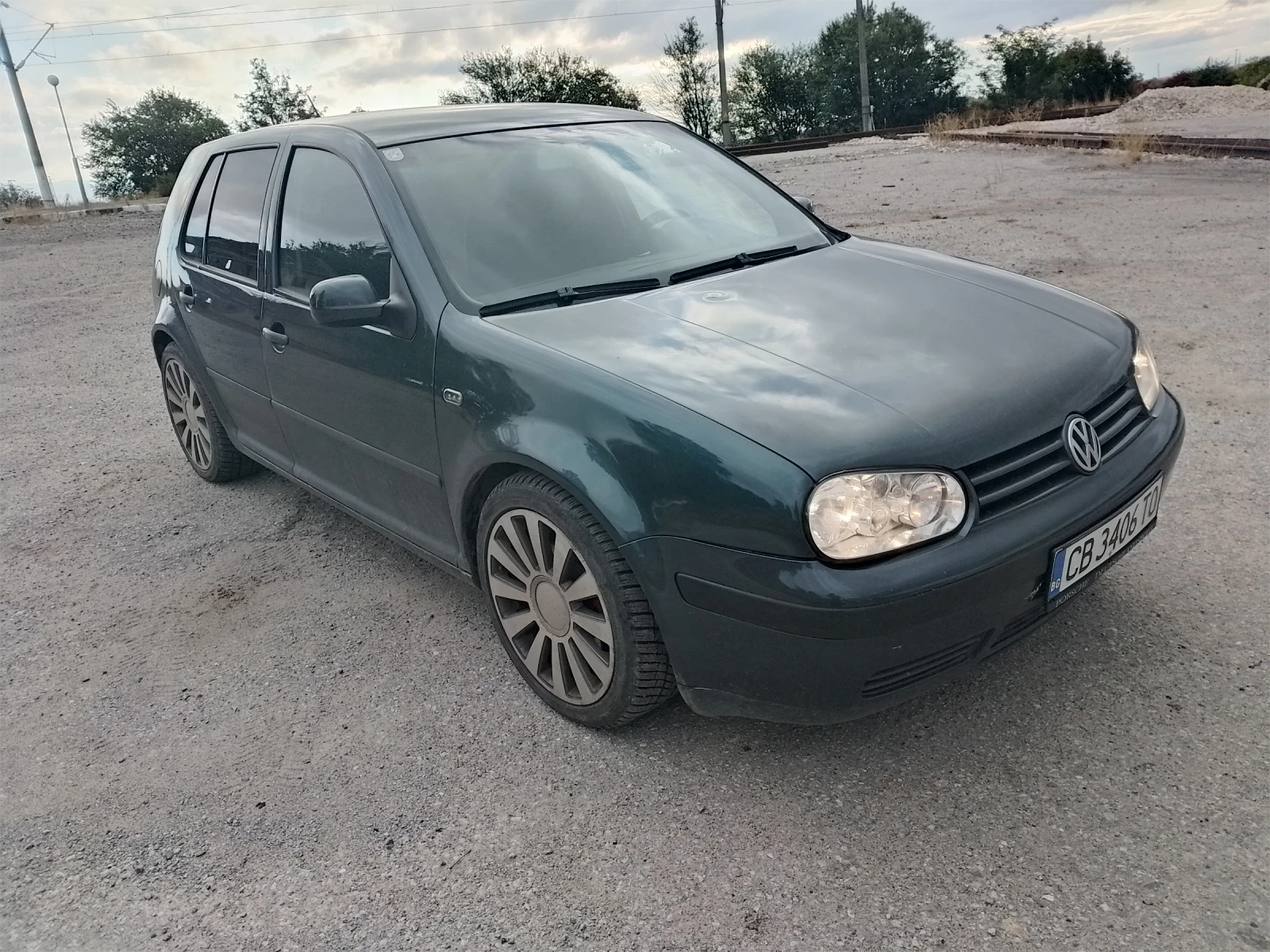VW Golf, снимка 2 - Автомобили и джипове - 56242962