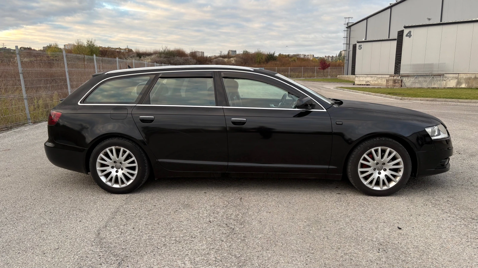 Audi A6 3.0 tdi S-line CARPLAY, снимка 4 - Автомобили и джипове - 56602239