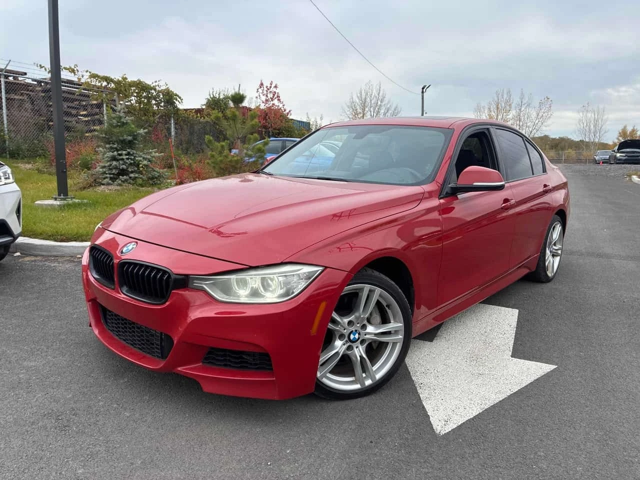 BMW 335 * 335i xDrive * CARFAX * 