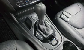 Jeep Cherokee 2.4 Limited| PANO| ПОДГРЕВИ| НАВИ| 2 КЛЮЧА| , снимка 9