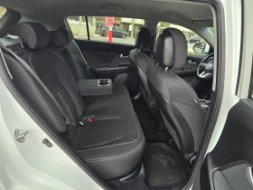 Kia Sportage Внос от Италия бензин газ Топ състояние - 17999 лв. - 36615316 11
