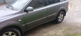 Kia Sorento 2.5 - 2200 € / 4302.83 лв. - 32861329 2