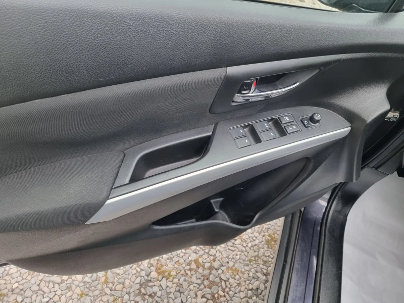 Suzuki SX4 S-Cross 1.6 16v, снимка 11 - Автомобили и джипове - 50199090