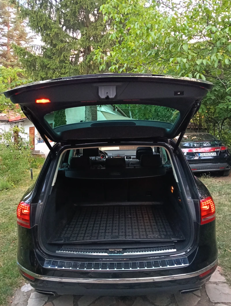 VW Touareg Highline + Exclusive/BlueMotion/360камера/Webasto, снимка 10 - Автомобили и джипове - 52649860