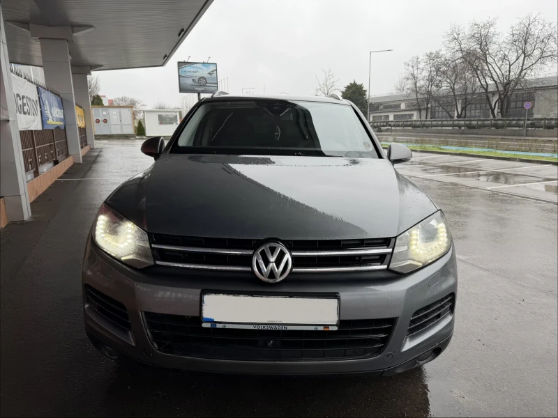 VW Touareg 2013г* На* Пружини* LED* 3.0D* , снимка 4 - Автомобили и джипове - 52673985