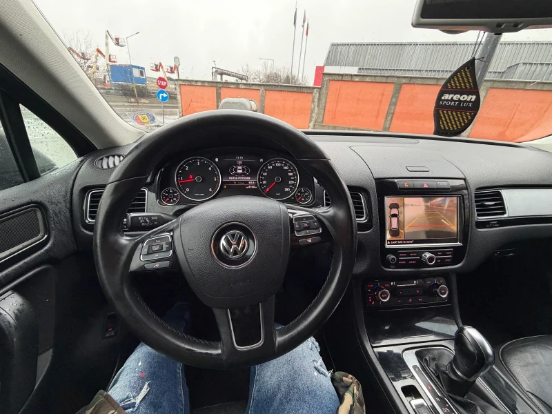 VW Touareg 2013г* На* Пружини* LED* 3.0D* , снимка 16 - Автомобили и джипове - 52673985