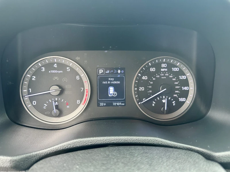 Hyundai Tucson 2.0 GDI AWD, снимка 14 - Автомобили и джипове - 52965919