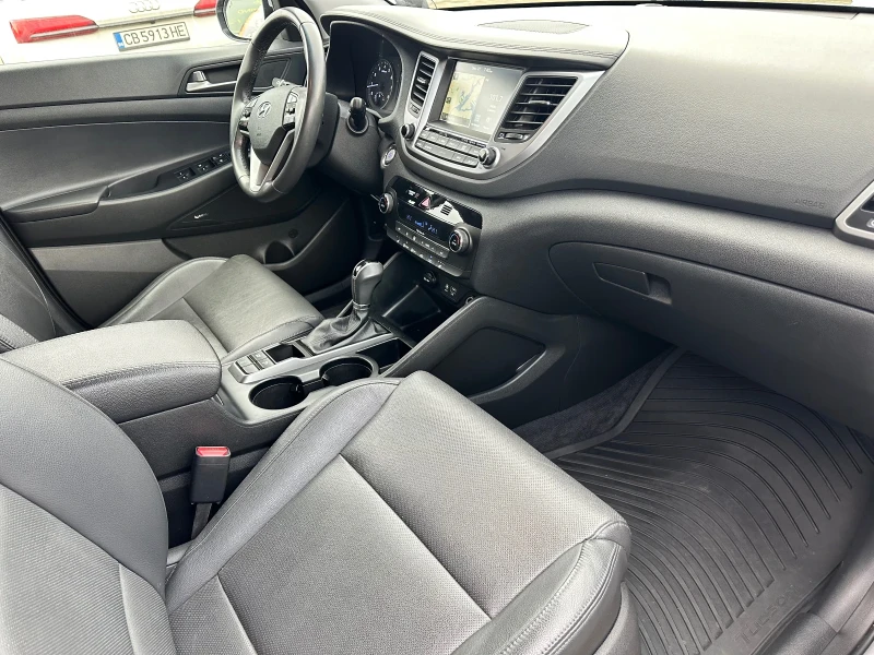 Hyundai Tucson 2.0 GDI AWD, снимка 16 - Автомобили и джипове - 52965919