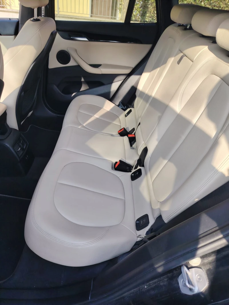 BMW X1 2.0 BENZIN 231 KKN, снимка 13 - Автомобили и джипове - 53204906