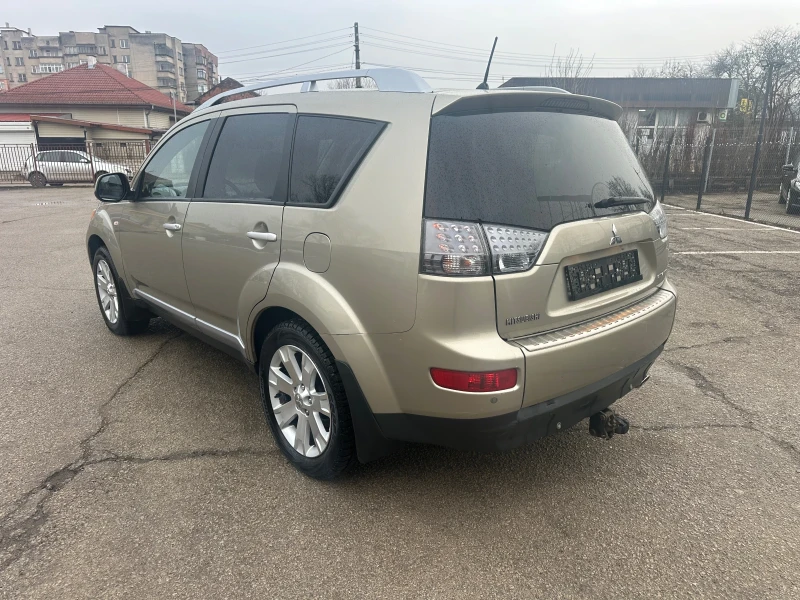Mitsubishi Outlander 2.4-4x4-AUTOMAT-EXECUTIVE-SWISS-БЕЗ-КОРОЗИЯ, снимка 3 - Автомобили и джипове - 53287452