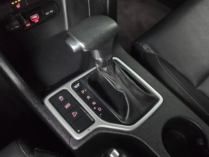 Kia Sportage 4Th Generation Diesel 1.7 2Wd Trendy, снимка 9 - Автомобили и джипове - 56016324