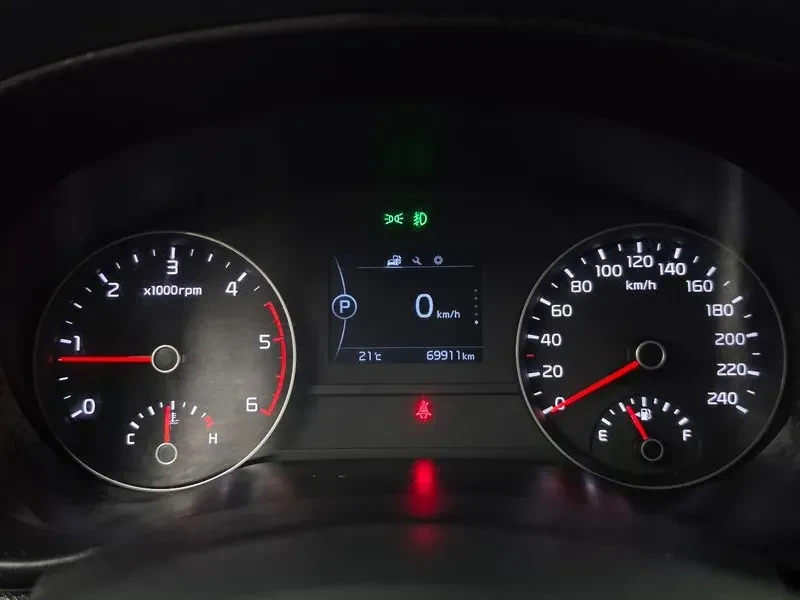 Kia Sportage 4Th Generation Diesel 1.7 2Wd Trendy, снимка 8 - Автомобили и джипове - 56016324
