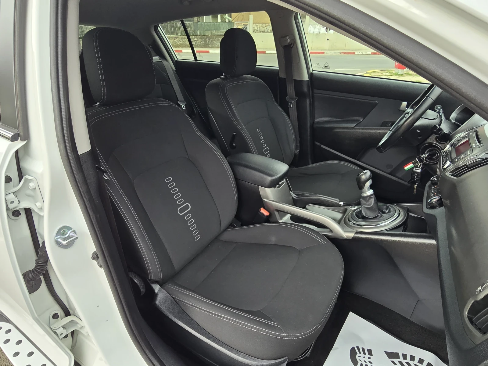 Kia Sportage Внос от Италия бензин газ Топ състояние - изображение 8