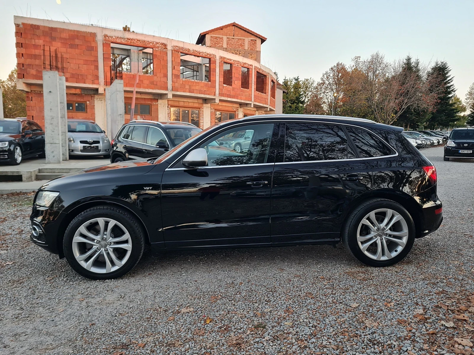 Audi SQ5 ВИСОКО НИВО НА ОБОРУДВАНЕ/СЕРВИЗНА ИСТОРИЯ - изображение 8