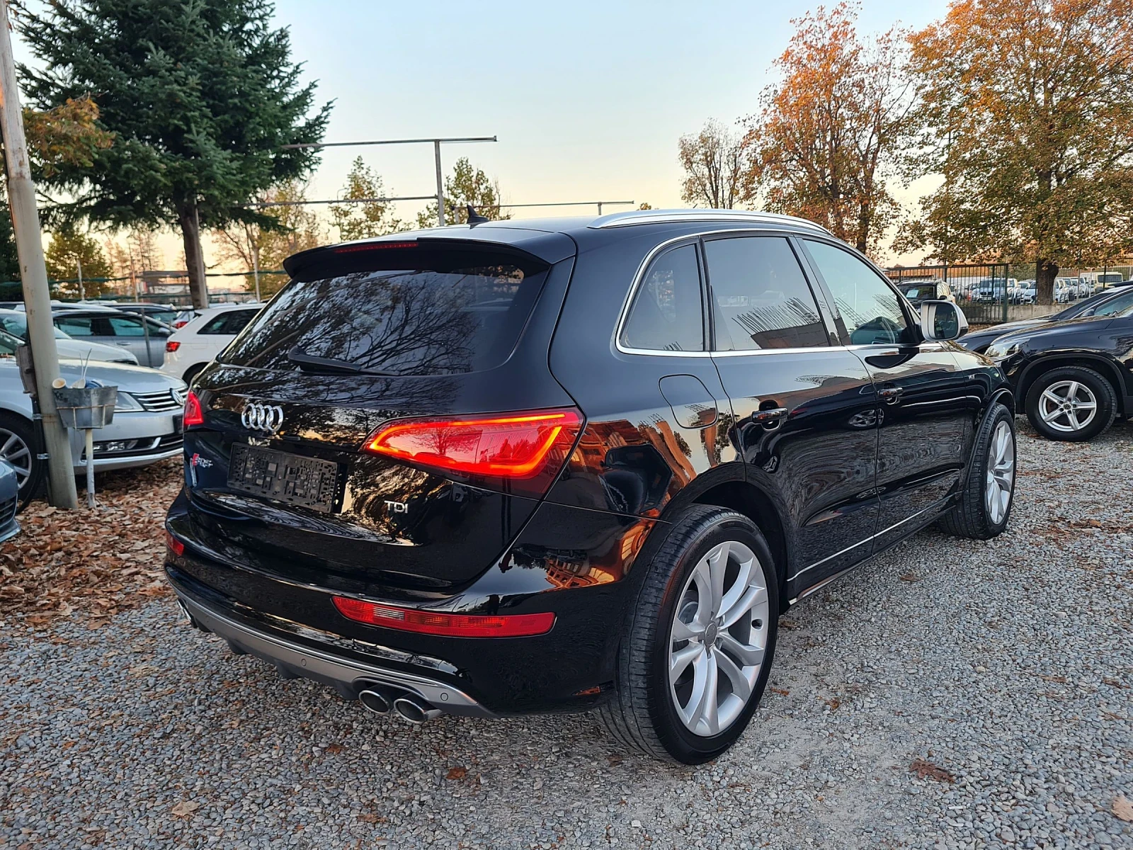 Audi SQ5 ВИСОКО НИВО НА ОБОРУДВАНЕ/СЕРВИЗНА ИСТОРИЯ - изображение 5