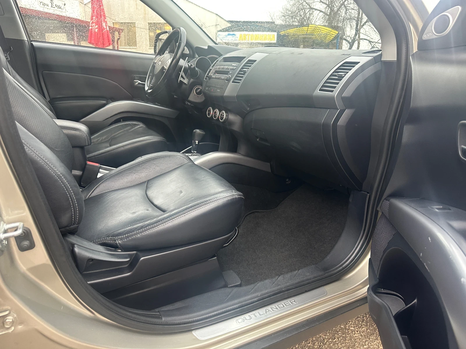 Mitsubishi Outlander 2.4-4x4-AUTOMAT-EXECUTIVE-SWISS-БЕЗ-КОРОЗИЯ - изображение 10