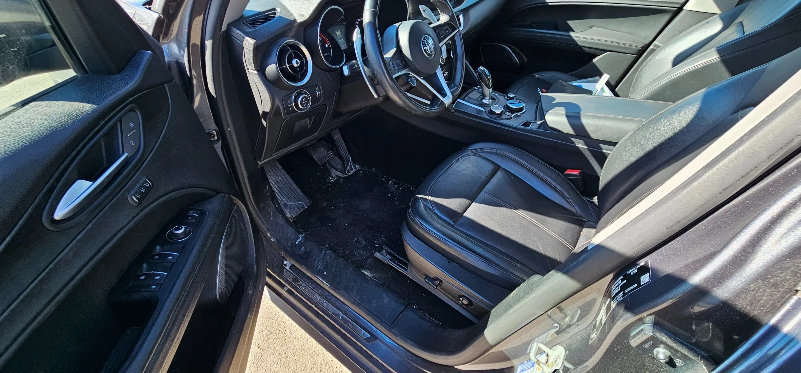 Alfa Romeo Stelvio  - изображение 9