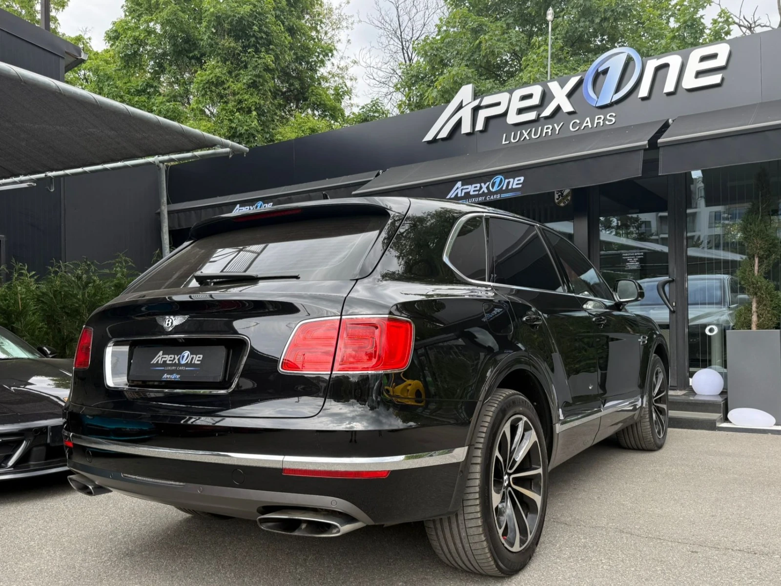 Bentley Bentayga 6.0 W12/TV/NAIM, снимка 6 - Автомобили и джипове - 54614734