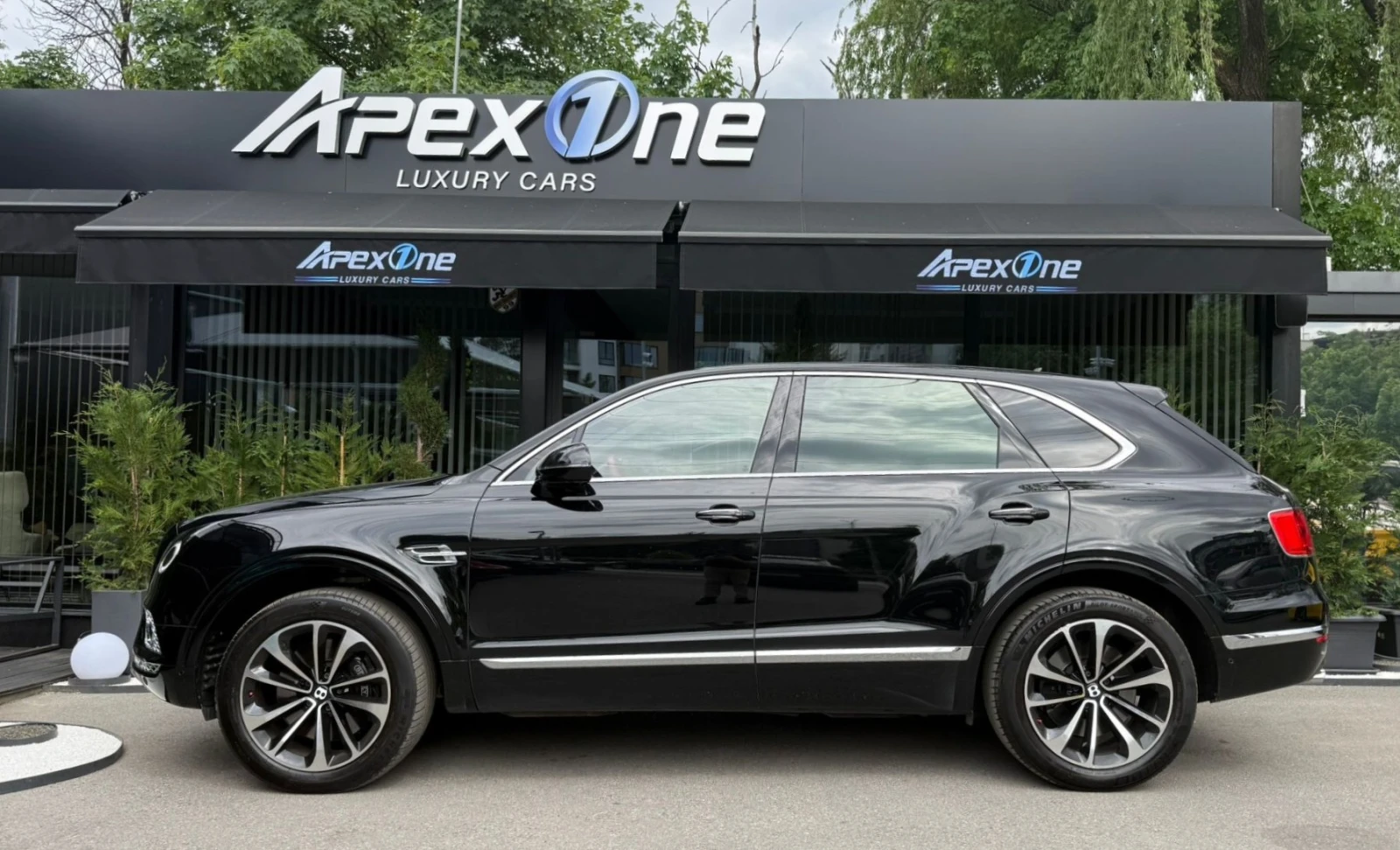Bentley Bentayga 6.0 W12/TV/NAIM, снимка 7 - Автомобили и джипове - 54614734