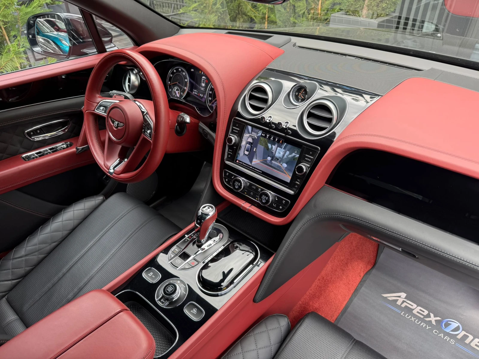 Bentley Bentayga 6.0 W12/TV/NAIM, снимка 16 - Автомобили и джипове - 54614734