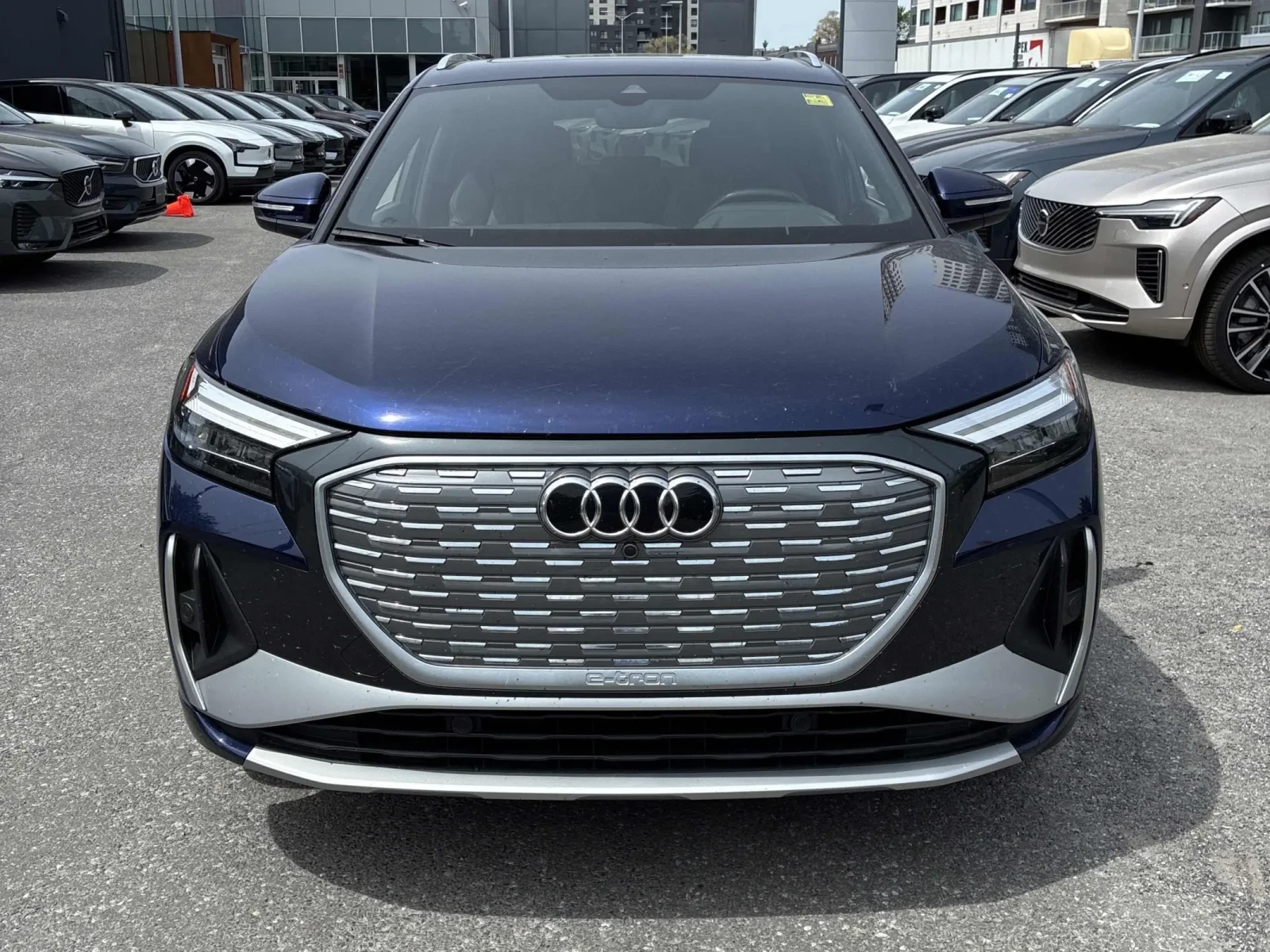 Audi Q4 e tron / ПАНОРАМА / КАБЕЛ, снимка 2 - Автомобили и джипове - 54800078