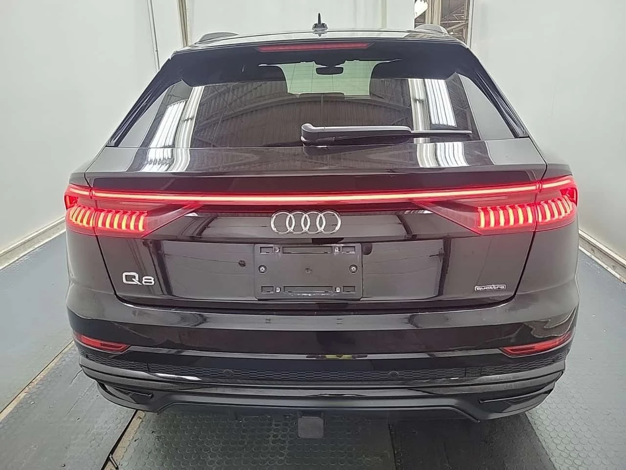 Audi Q8 S-Line * PROGRESSIV * CARFAX * Без инциденти * , снимка 15 - Автомобили и джипове - 54871021