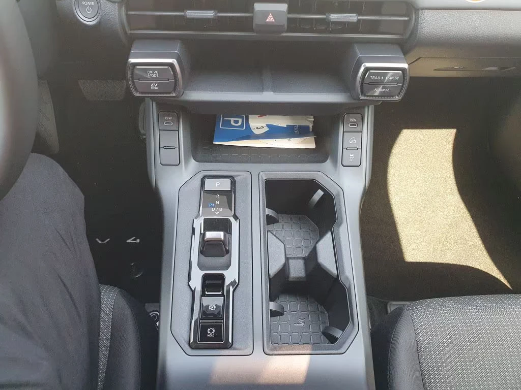 Toyota Rav4 EXECUTIVE/222HP/4X4/CAM/NAVI/LED/CPLAY/494q, снимка 14 - Автомобили и джипове - 55314995