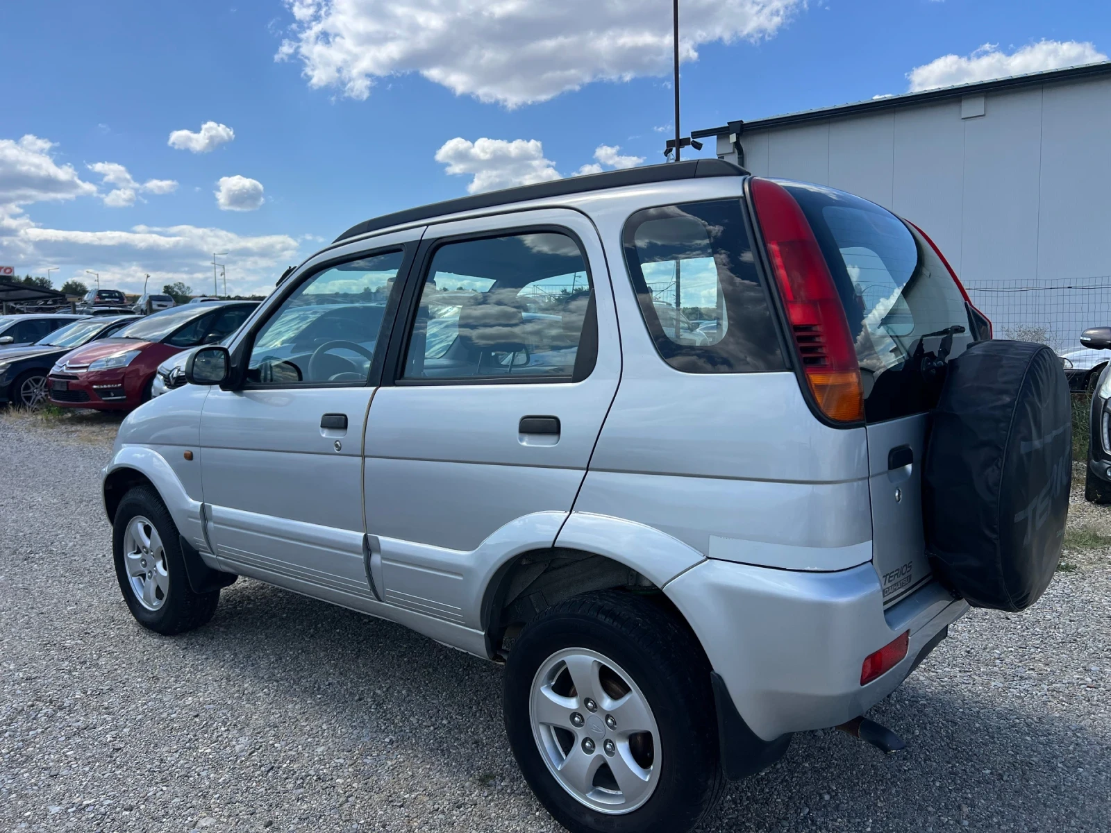 Daihatsu Terios 1.3 benzin 4X4 | Mobile.bg � ����������� 5