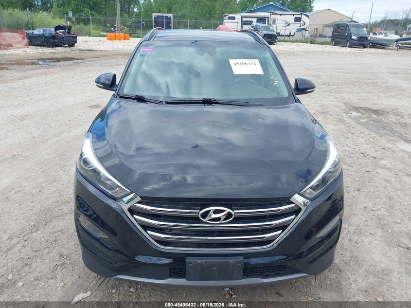 Hyundai Tucson 1.6l Limited, снимка 6 - Автомобили и джипове - 55568961