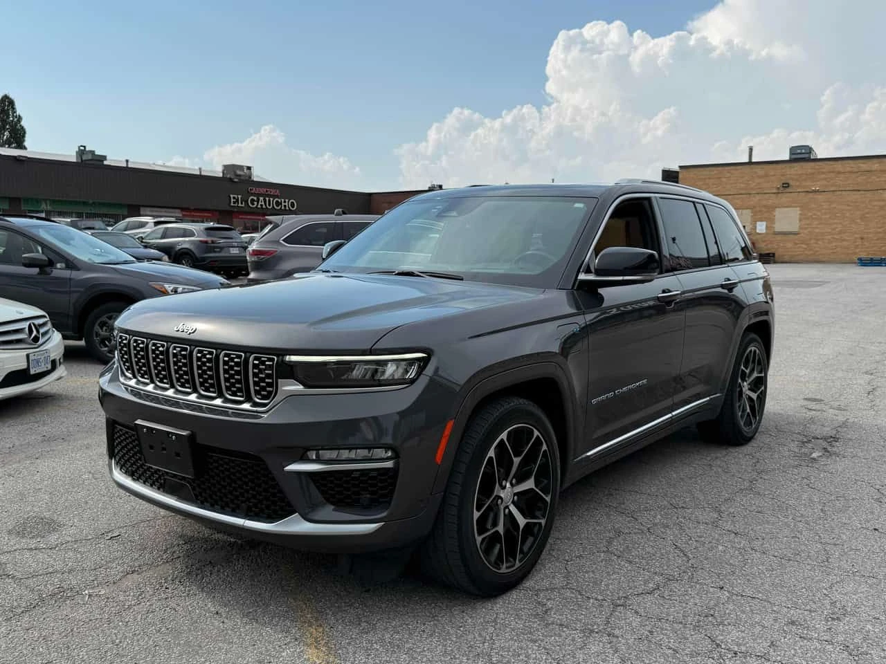 Jeep Grand cherokee  Summit Reserve / NIGHT VISION / МАСАЖИ / ОБДУХВАН