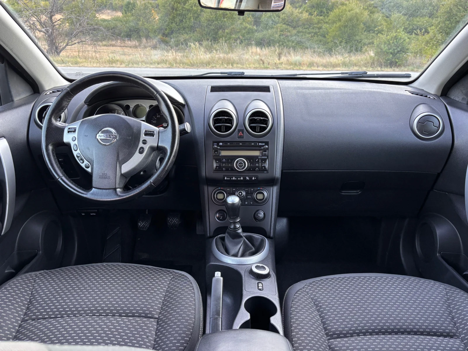 Nissan Qashqai 2.0 i 4x4  120 000 км!!!, снимка 9 - Автомобили и джипове - 55631339