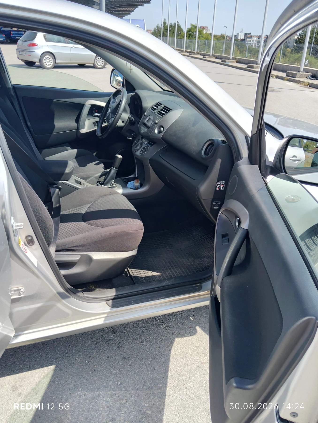 Toyota Rav4 2000 vvti, снимка 8 - Автомобили и джипове - 55891470
