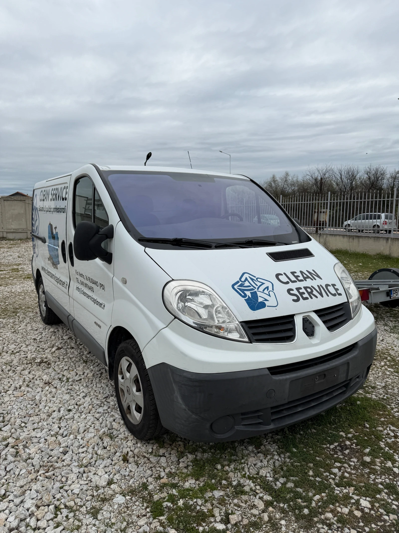Renault Trafic, снимка 2 - Бусове и автобуси - 54026573
