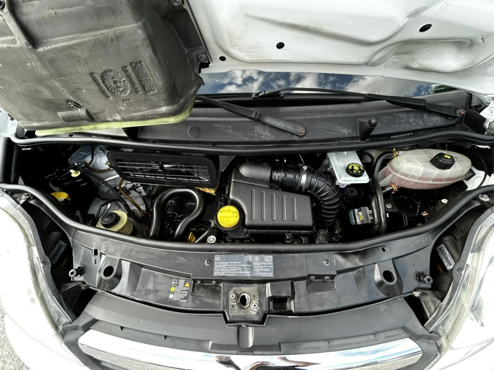 Opel Vivaro 2.0, снимка 9 - Бусове и автобуси - 55313190