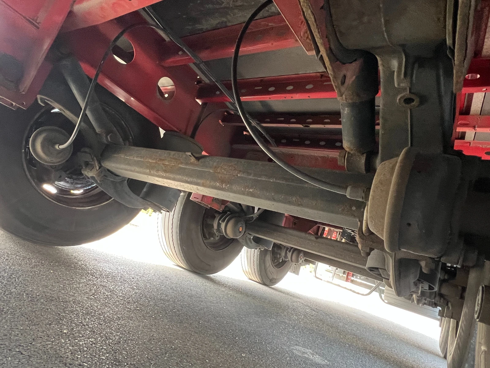 Полуремарке Schwarzmuller 5790 кг, 2 броя, BPW, снимка 12 - Ремаркета - 53724127