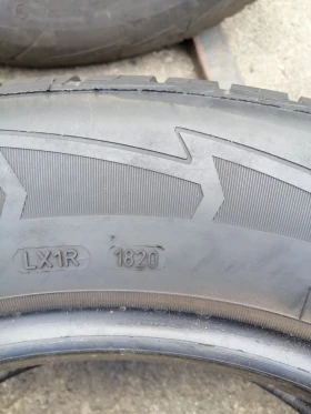 Гуми Зимни 225/65R17, снимка 5 - Гуми и джанти - 47404768