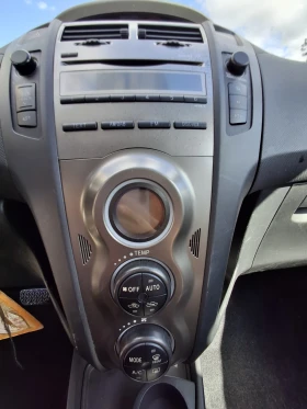 Toyota Yaris 1.3 vvti 6speed, снимка 15