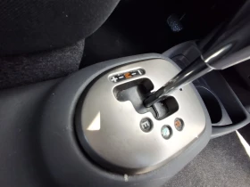 Toyota Yaris 1.3 vvti 6speed, снимка 16