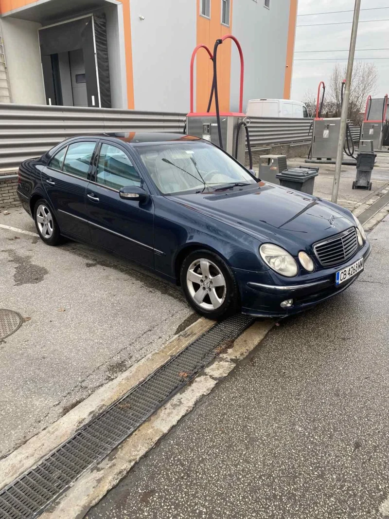 Mercedes-Benz E 270, снимка 1 - Автомобили и джипове - 48344243