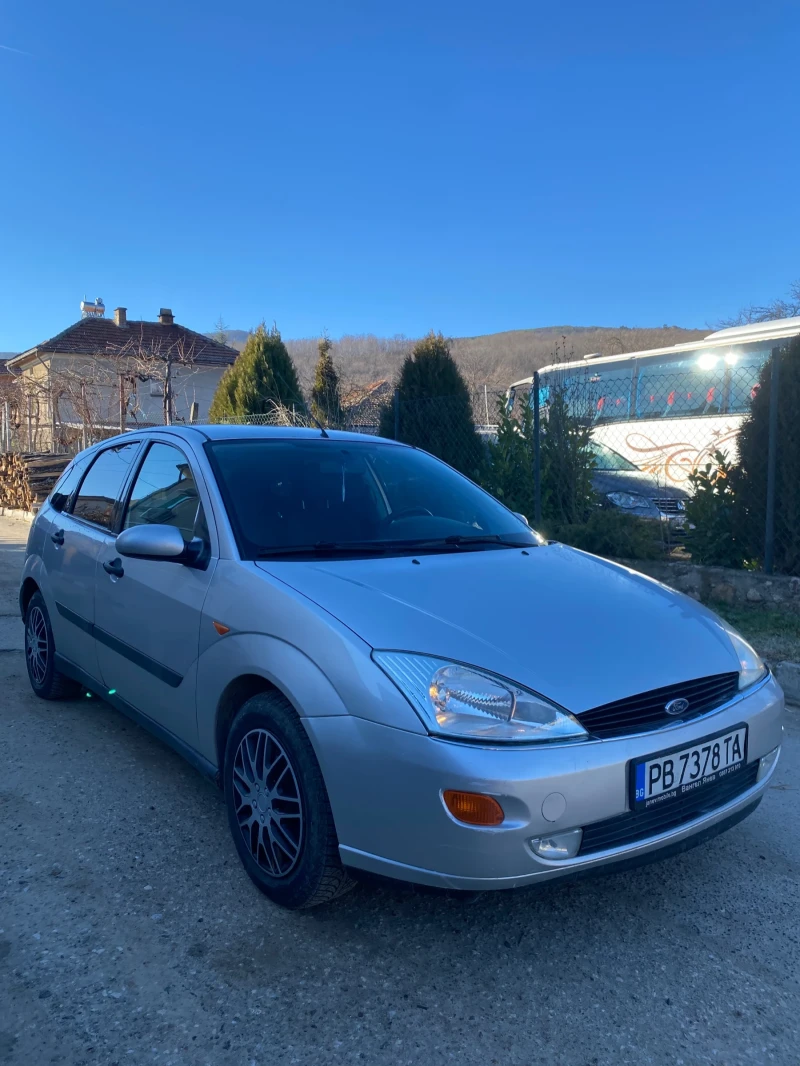 Ford Focus 1.6 Газ/бензин, снимка 1 - Автомобили и джипове - 48935422