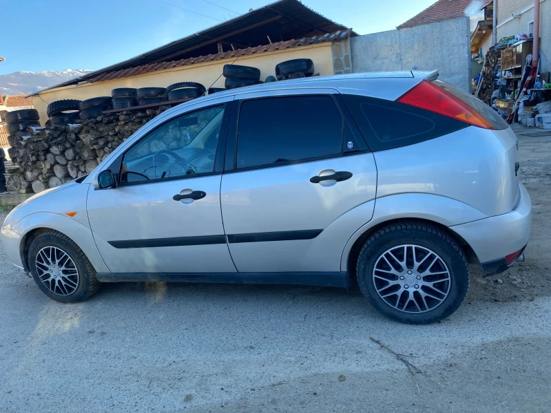 Ford Focus 1.6 Газ/бензин, снимка 4 - Автомобили и джипове - 48935422