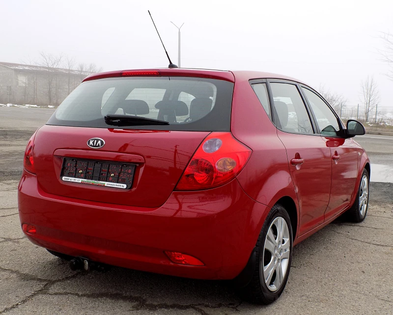 Kia Ceed 1.4i 167х. км., снимка 4 - Автомобили и джипове - 48722140