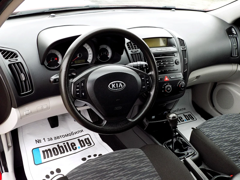 Kia Ceed 1.4i 167х. км., снимка 7 - Автомобили и джипове - 48722140