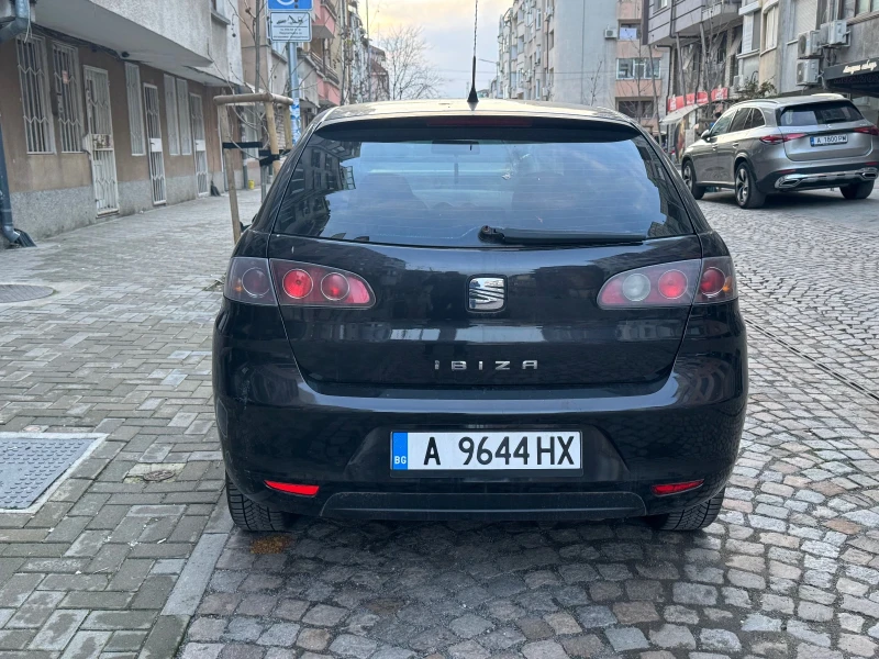 Seat Ibiza 1.2, снимка 2 - Автомобили и джипове - 48954096