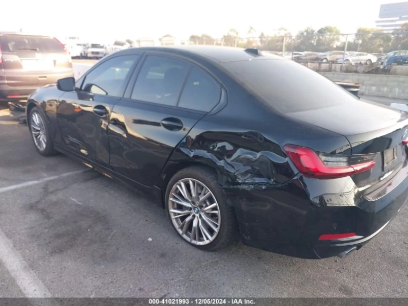 BMW 330 2.0L I-4 DI, DOHC, VVT, TURBO, 255HP Rear Wheel Dr, снимка 6 - Автомобили и джипове - 49055369