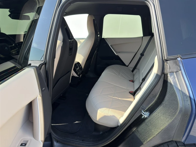 BMW iX xDrive40, снимка 10 - Автомобили и джипове - 51066508