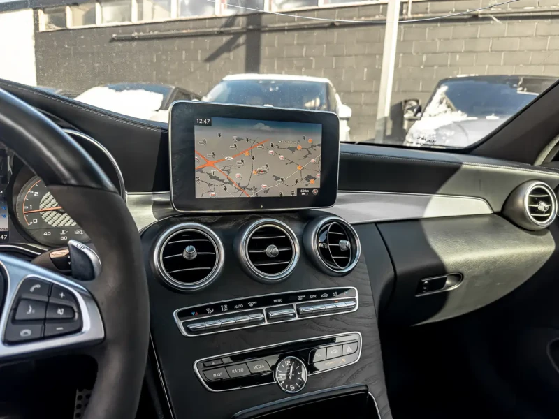 Mercedes-Benz C 63 AMG CARBON EDITION* BURMESTER* ADAPTIVE LED* FULL MAX*, снимка 13 - Автомобили и джипове - 52709698