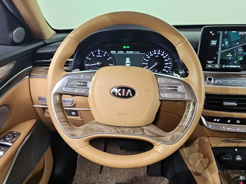 Kia K9 3.8 Gdi Awd Best Selectionⅰ, снимка 12 - Автомобили и джипове - 55689840