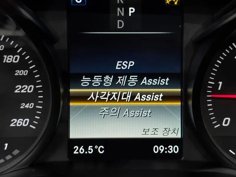 Mercedes-Benz C 220 D Avantgarde, снимка 16 - Автомобили и джипове - 55740204