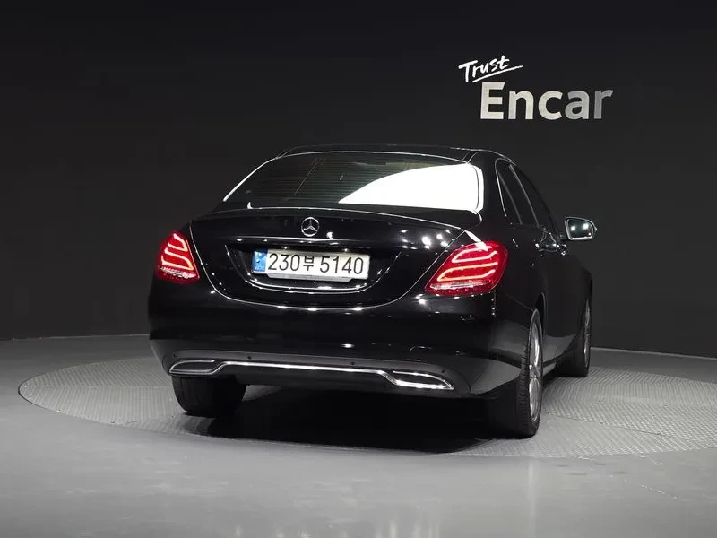Mercedes-Benz C 220 D Avantgarde, снимка 4 - Автомобили и джипове - 55740204